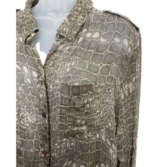 Equipment Femme Silk Snake Print Shirt Blouse Button Front Medium Brown Gray - Picture 9 of 11